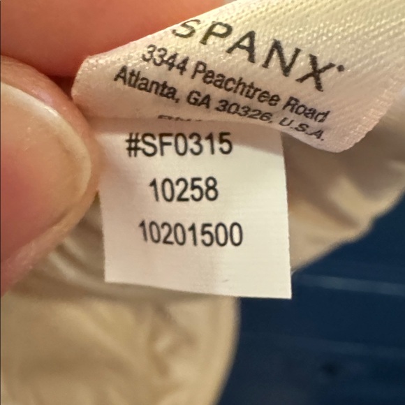 Spanx Pillow Cup T Shirt Bra Size 32C - Picture 7 of 7